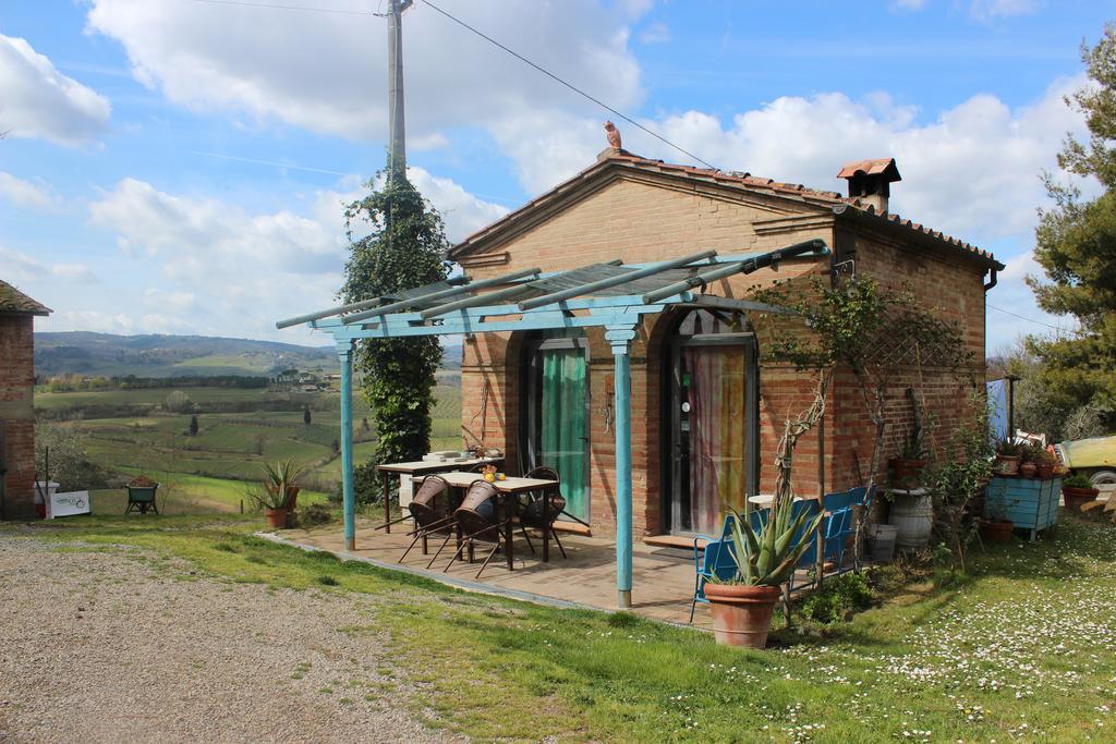 Bio Agriturismo Podere Pretoia San Gimignano Exterior foto