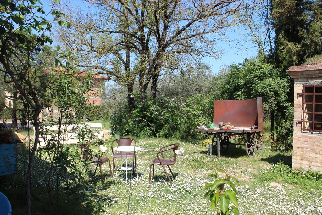 Bio Agriturismo Podere Pretoia San Gimignano Exterior foto
