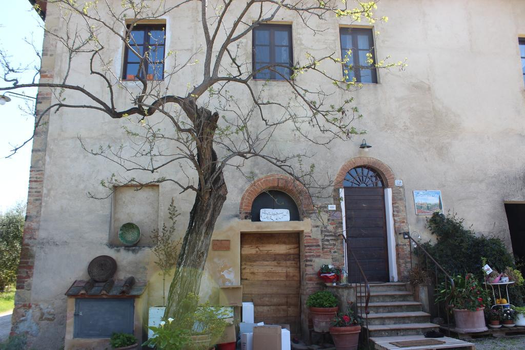 Bio Agriturismo Podere Pretoia San Gimignano Exterior foto